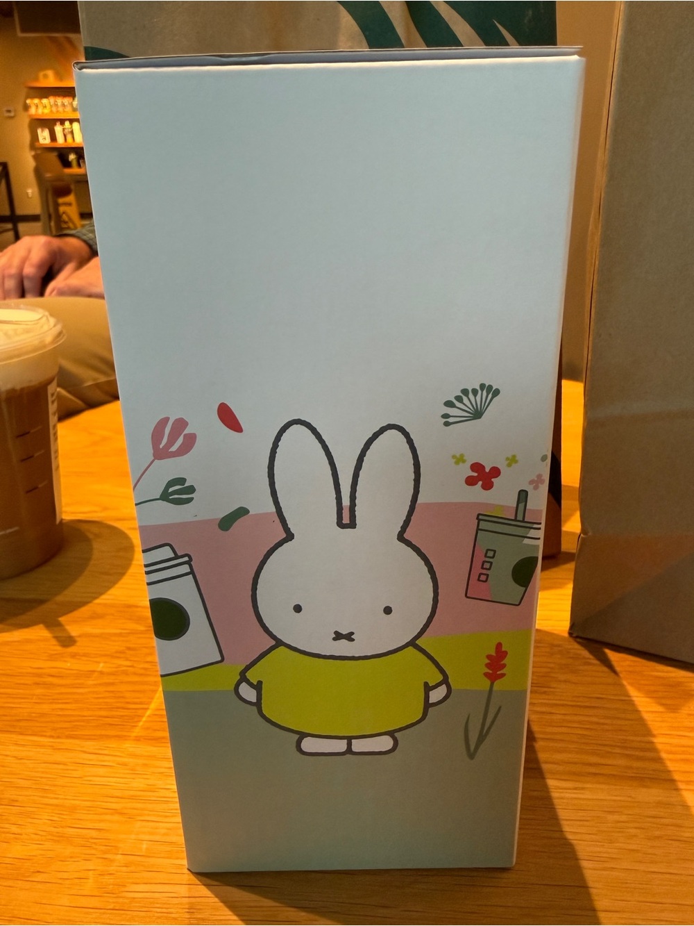 VIRAL RARE PRE-RELEASE NIB Starbucks x Miffy Limited Edition Barista Plush - Picture 5 of 5